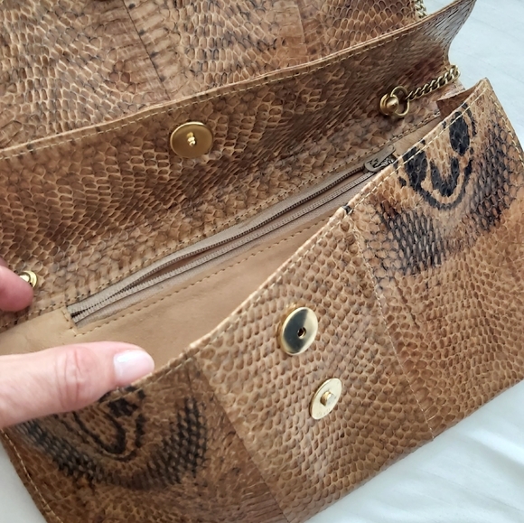 Faux snake skin purse - Picture 3 of 4